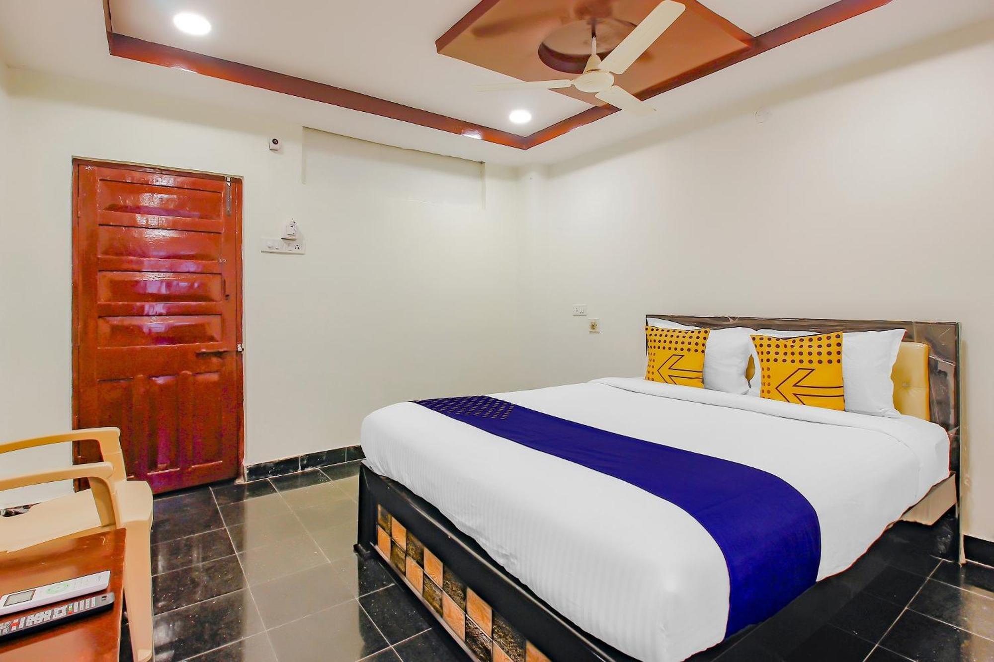 Spot On Hotel Grand Inn Warangal Esterno foto