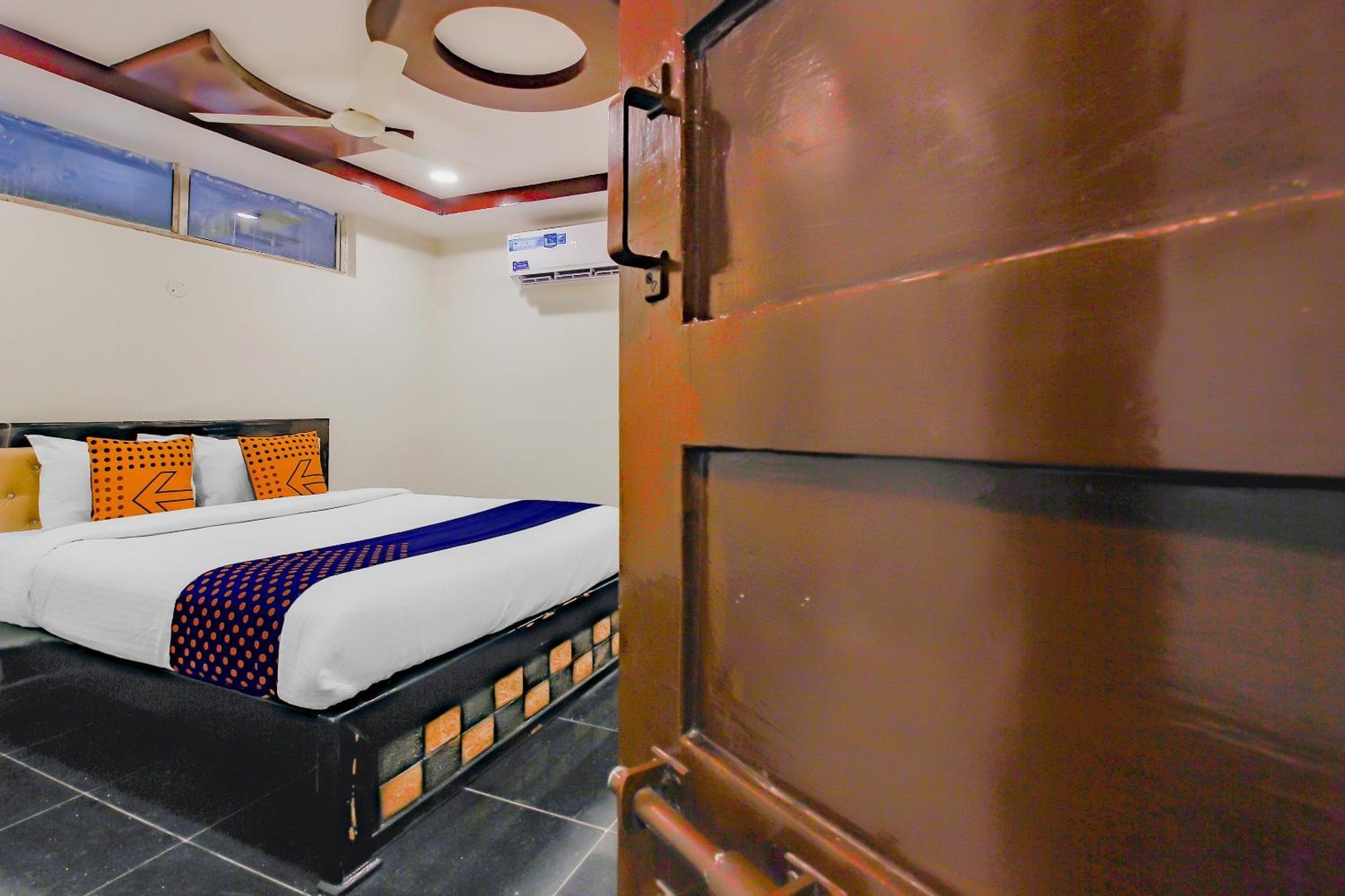 Spot On Hotel Grand Inn Warangal Esterno foto