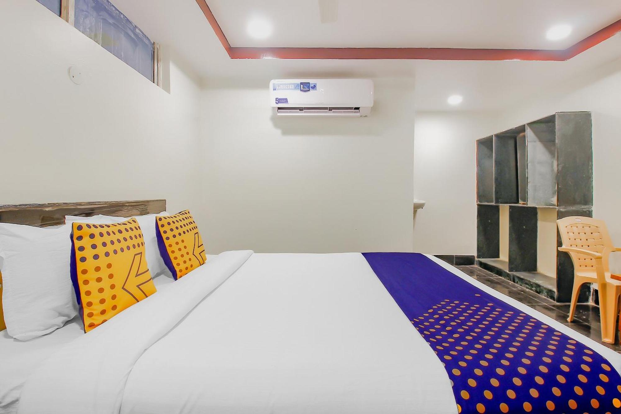 Spot On Hotel Grand Inn Warangal Esterno foto
